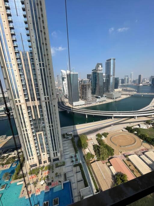 Amna Tower With A Beautiful View And A Chic Style Appartamento Dubai